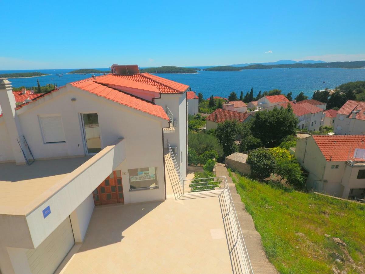 Villa Lucija Хвар Экстерьер фото